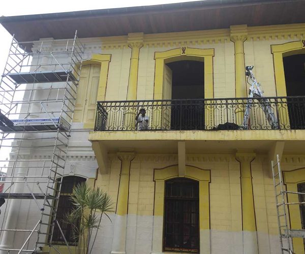 Travaux de peinture des façades - Mairie de Cayenne - Guyane 13