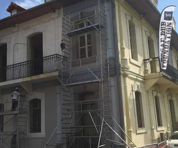 Travaux de peinture des façades - Mairie de Cayenne - Guyane 6